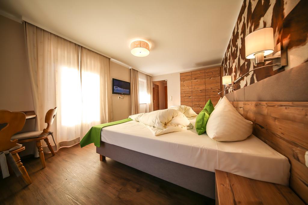 Hotel Landhaus Carla Mayrhofen Ngoại thất bức ảnh